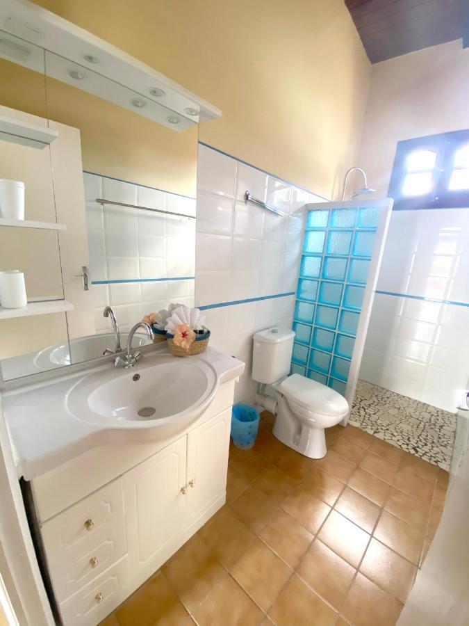 Appartement D'Une Chambre: Piscine Partagée et Jacuzzi Près de la Plage Pointe-Noire Exterior photo