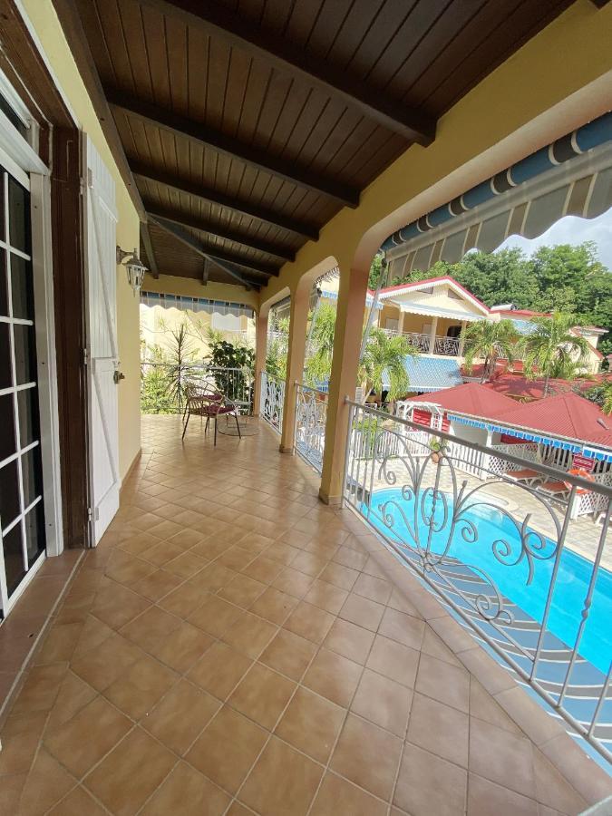 Appartement D'Une Chambre: Piscine Partagée et Jacuzzi Près de la Plage Pointe-Noire Exterior photo